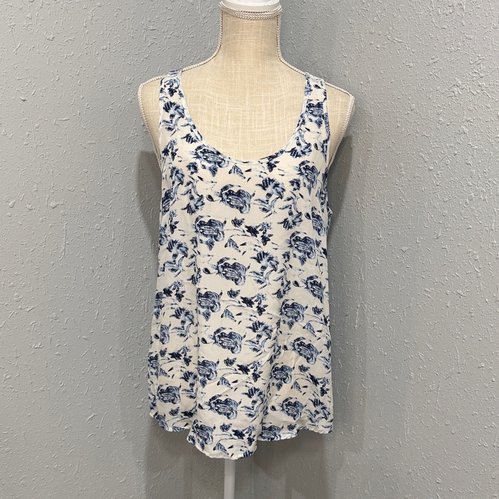 Cynthia Rowley Silk Floral Blue and White‎ Women's Tank Top Size Medium